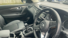 Nissan Qashqai 1.3 DiG-T Tekna 5dr Petrol Hatchback